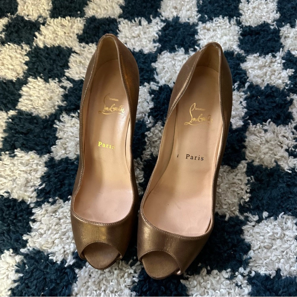 Christian Louboutin metallic peep toe heel 39 - Picture 2 of 8